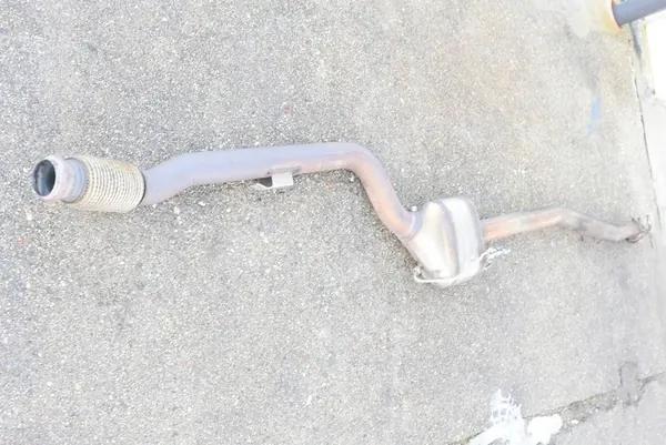 MERCEDES W205 W213 CGI Silencieux Central A2134912901 image 2