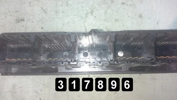 Gebrauchte Ford Mondeo ECU OEM AM-317896 (2001) image 3