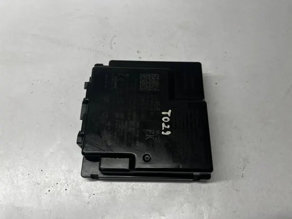 Chevrolet Volt II Avaimeton Käynnistysmoduuli OEM 13599065 image 3