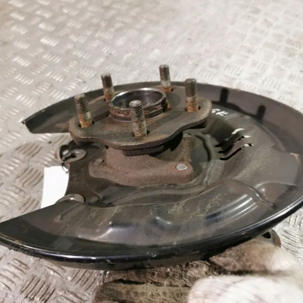 Lexus RX 450H 2020 Achterwielnaaf OEM UTO33643 image 4