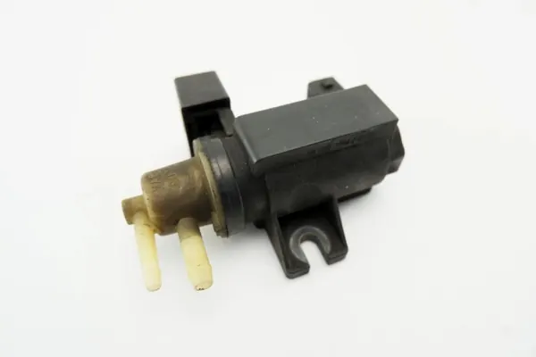 Válvula EGR OEM 55563532 para Saab 9-3 2.0T Aero image 3