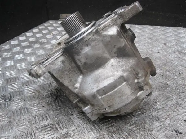 Jakolaatikko OEM 33053 Mitsubishi Outlander II:lle image 4