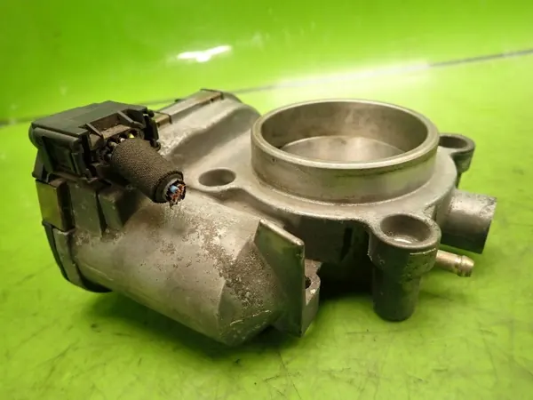 Corps de papillon OEM A1111410125 pour Mercedes W208 image 4