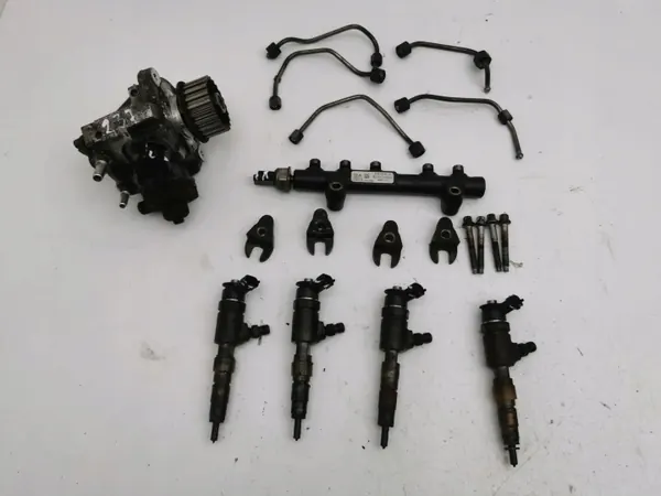 Citroen DS3 2010 Kit Injection OEM 0445110340 image 2