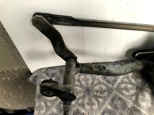 Pyyhkijämekanismi VW Caddy Etu 2K1955119B image 5