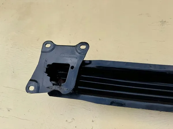 Volkswagen Golf Plus Takapuskuri Vahvistus 1K0807305C image 6