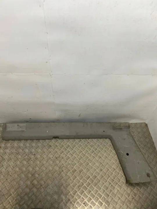 OEM 725867246 Oikea Kynnys ja Pylväs VW T4:lle image 2