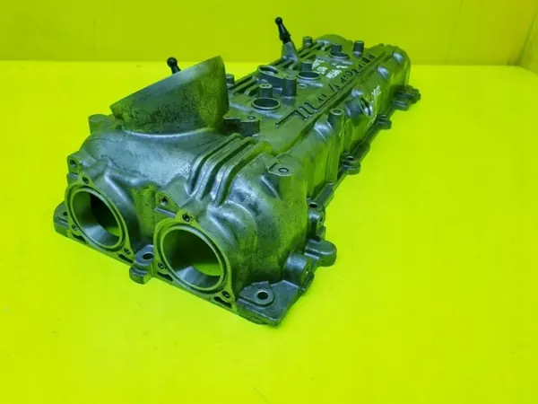 Couvercle Soupape Gauche OEM 318086 PM Maserati 3.0 S image 3