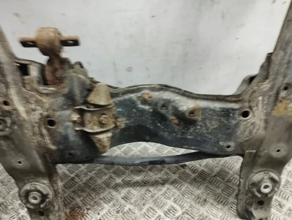 Honda Accord 2009 Etuapukehys OEM AMD116203 image 6