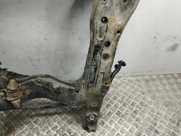 Honda Accord 2009 Etuapukehys OEM AMD116203 image 7