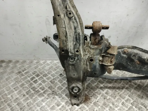 Honda Accord 2009 Etuapukehys OEM AMD116203 image 8