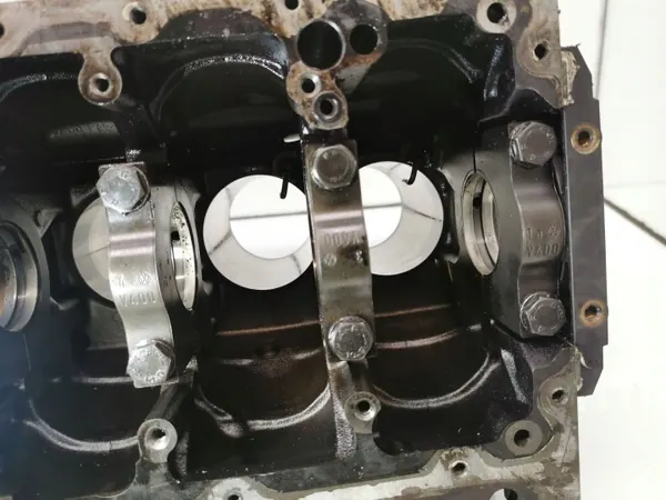 Begagnat Skoda OE motorblock BMS för Roomster (5J) image 5