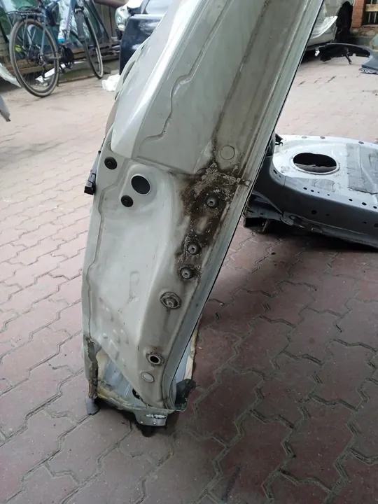 TOYOTA RAV4 Vänster Bakre Kåpa 2018- image 2