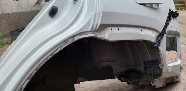 TOYOTA RAV4 Vänster Bakre Kåpa 2018- image 7