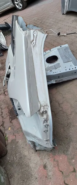 TOYOTA RAV4 Vänster Bakre Kåpa 2018- image 9