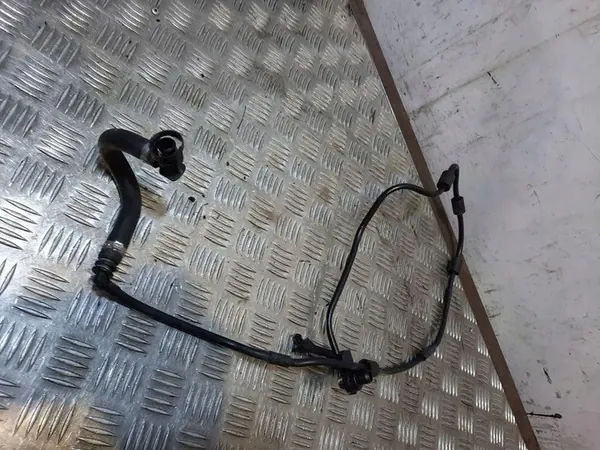 Tuyau de vide BMW 7 (F01, F02) 4.4L Essence OEM 7564963 image 2