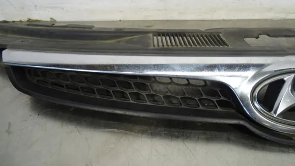 GRILL ATRAPA HYUNDAI I30 1.6CRDI OEM image 3