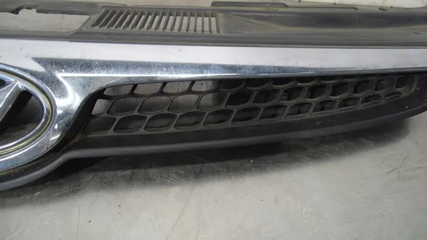 GRILL ATRAPA HYUNDAI I30 1.6CRDI OEM image 6