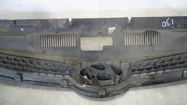 GRILL ATRAPA HYUNDAI I30 1.6CRDI OEM image 8