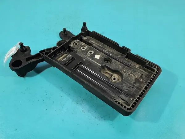 Skoda Akkulaatikko OEM 3Q0915321G 5Q0915331H image 2