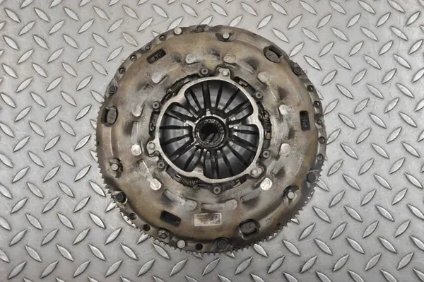 Kit de embreagem VW GOLF VII 2.0L diesel 03L105266DJ image 2