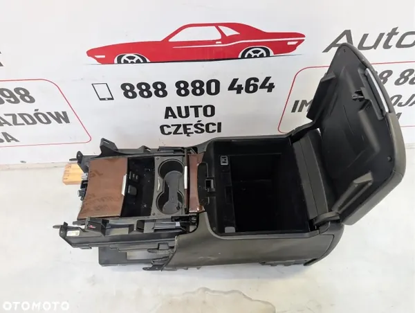 OEM 10GM042A Consola Central Cadillac Escalade image 4
