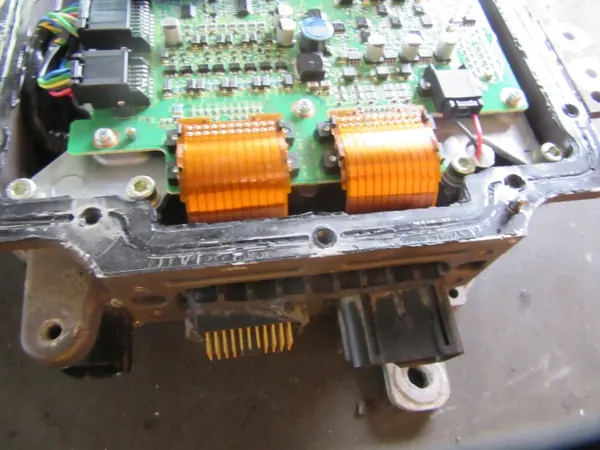 OEM 12644538 Invertteri Chevrolet Volt 1.4i Hybridille image 7