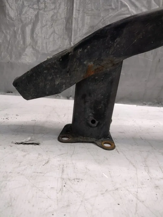 Reforço de para-choque dianteiro VW Passat B5 FL 00-05 image 7