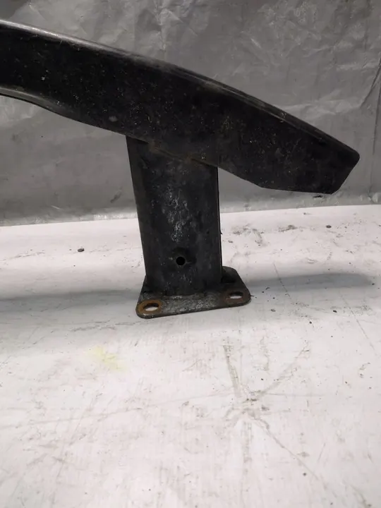 Reforço de para-choque dianteiro VW Passat B5 FL 00-05 image 8