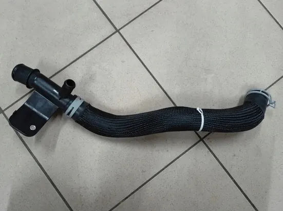Koelerslang uitlaat OEM 68280779AB Jeep Wrangler image 2