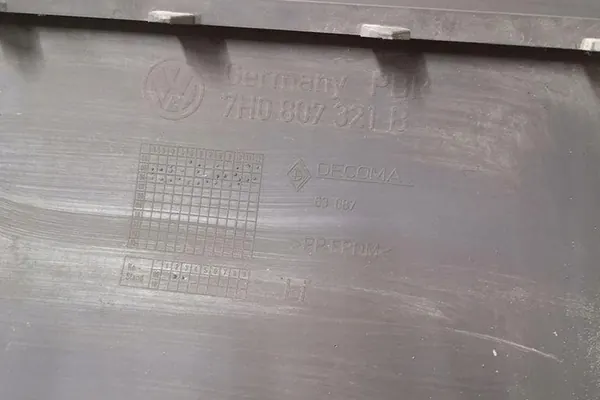 Angolo Posteriore Sinistro Paraurti VW TRANSPORTER V (T5) 2.5L OEM image 3