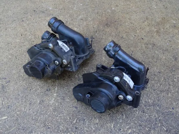 Vattenpump AUDI A3 8P GOLF VI GTI 06H121026AB image 6