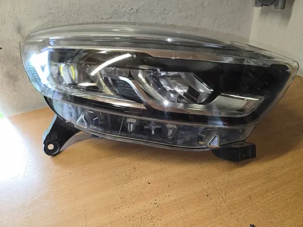RENAULT CAPTUR LIFT 17- OIKEA ETUVALO LED OEM image 3