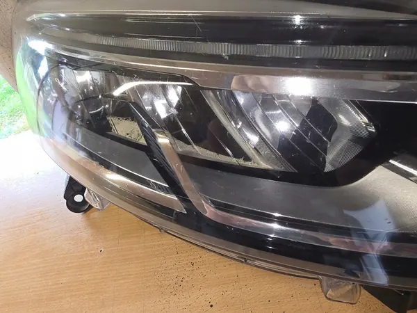 RENAULT CAPTUR LIFT 17- OIKEA ETUVALO LED OEM image 6