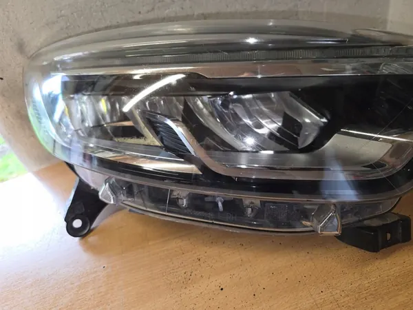 RENAULT CAPTUR LIFT 17- OIKEA ETUVALO LED OEM image 7