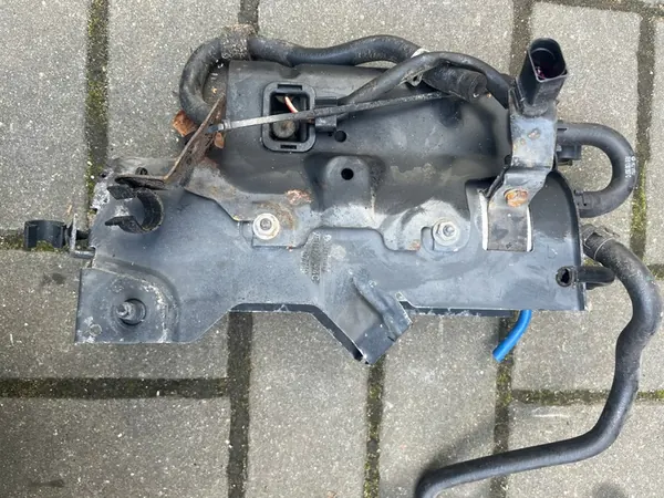 VW T5 LIFT Suporte do Filtro de Combustível + Bomba 7E0127224C image 4