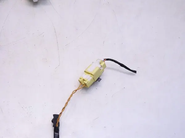 OEM R6109780 Oikea Airbag-verho Mazda 3 09-13 image 4