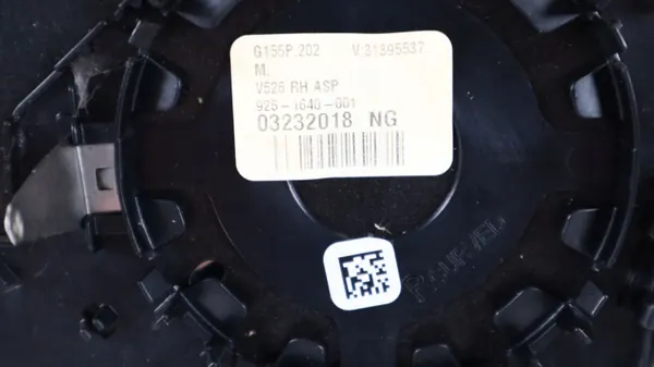 Volvo XC90 2019 Etuoven Peili-Insertti OEM 31395537 image 7