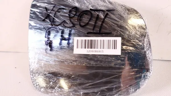 Volvo XC90 2019 Etuoven Peili-Insertti OEM 31395537 image 8