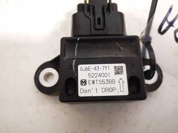 Mazda 6 ESP Speed Sensor 2005 2.0L gj6e437y1 image 2