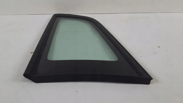 Volvo V60 II oikea koriovi OEM 1156018537 image 4