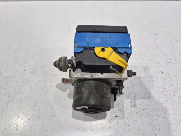 Pompe ABS OEM 56110-86G10 pour Suzuki Ignis image 4