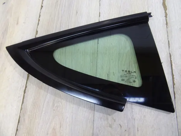Tesla Model Y Oikea Takaoven Lasi OEM 19115484-40-C LLU image 2