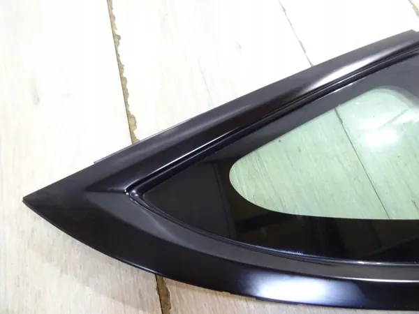 Tesla Model Y Oikea Takaoven Lasi OEM 19115484-40-C LLU image 4