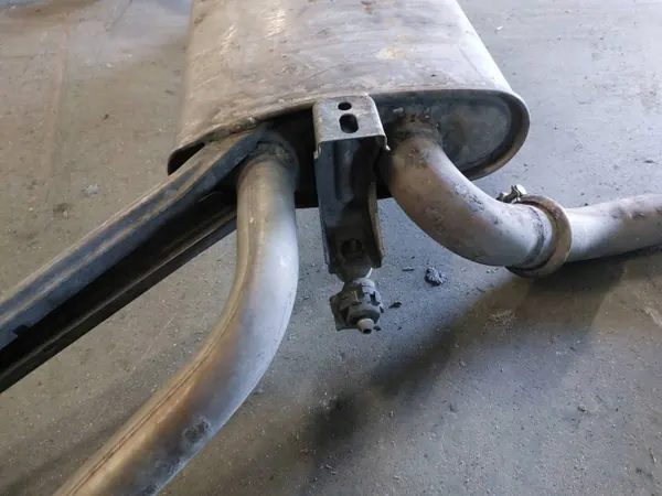 OEM 2379336001 Leerer Katalysator für Renault image 5