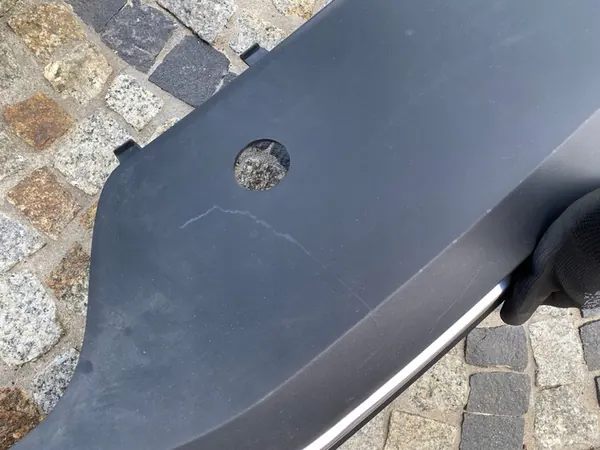 MERCEDES 206 C KLASSE BAKRE STÖTFANGARE SPOILER KROM image 10