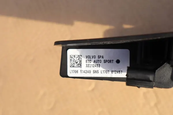 Pédale d'accélérateur Volvo XC90 OEM 32212452 image 4