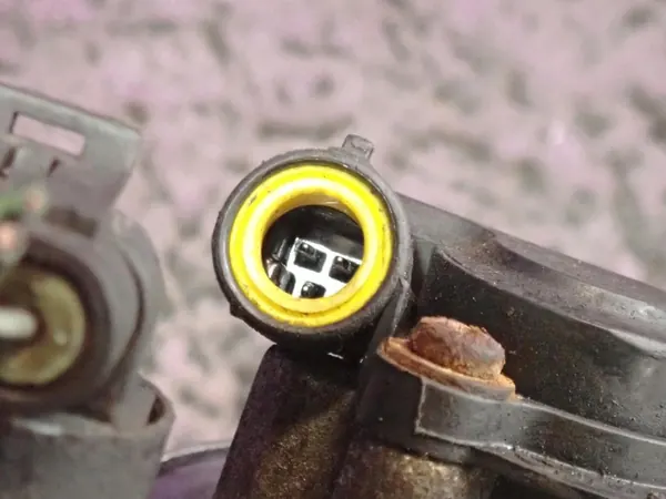 DAEWOO LEGANZA 97-02 Corpo de borboleta 9430060028 image 6