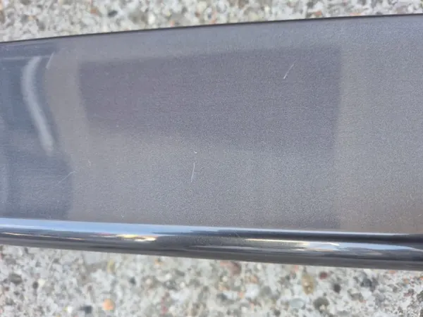 Protetor lateral esquerdo Cupra Born OEM 10E853855A image 3