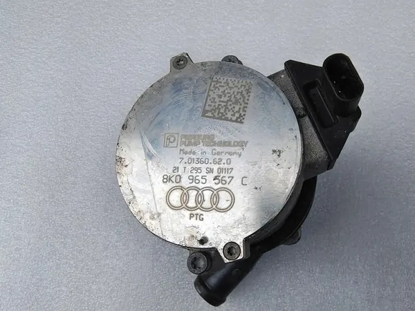 Vattenpump Audi RS4 RS5 SQ5 Q5 8K0965567C image 4